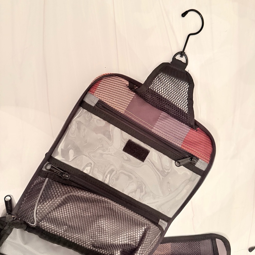 LL Bean Medium Personal Toiletry Organizer - like new, discontinued plaid print - Picture 3 of 9